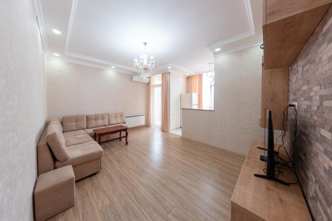 5 Apartment In One Boulding - Near Stadium 바투미 외부 사진
