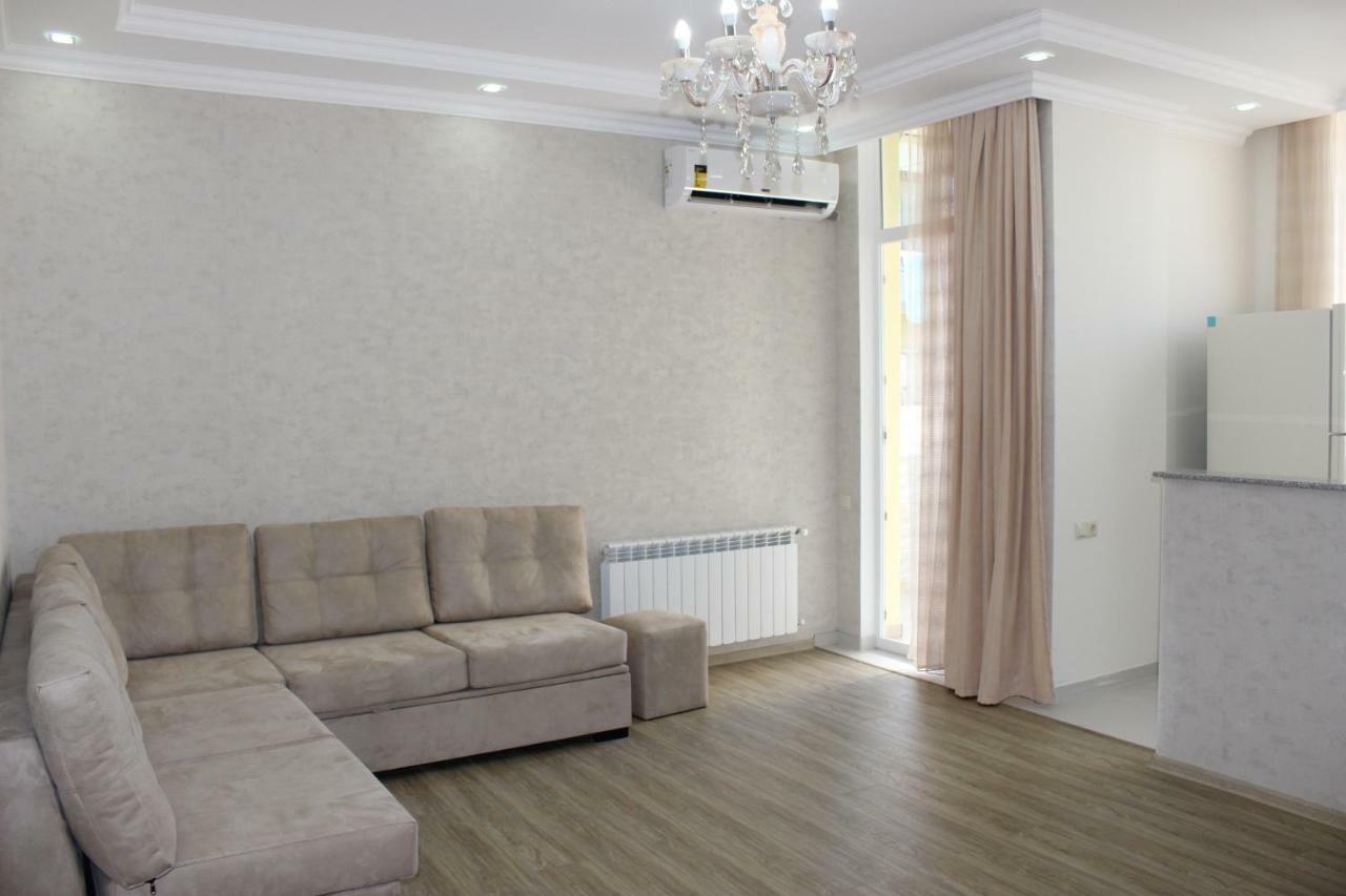 5 Apartment In One Boulding - Near Stadium 바투미 외부 사진